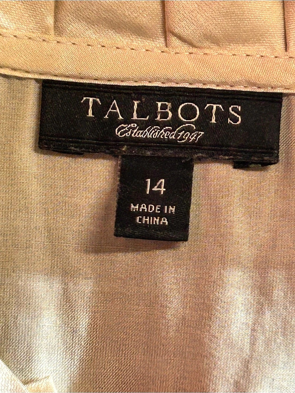 Talbots Cream Ruffle Blouse Size 14 - Picture 7 of 8